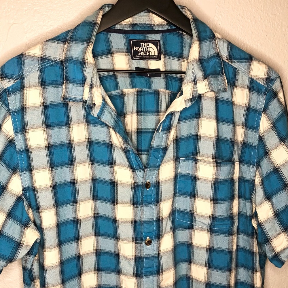 The North Face men’s checkered plaid button down short sleeve cotton shirt Large